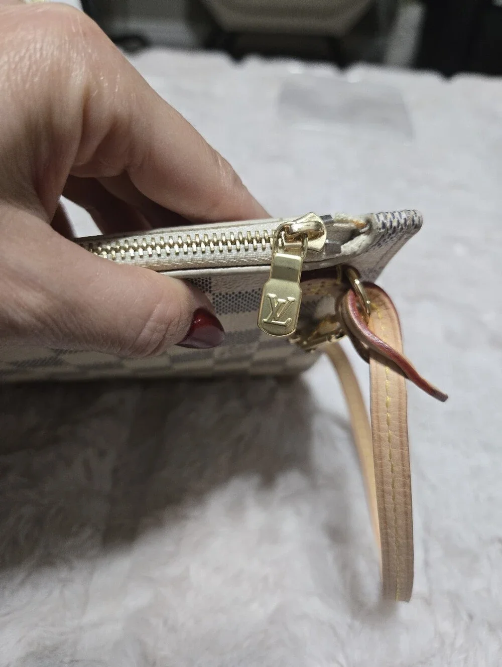 Louis Vuitton offers normal